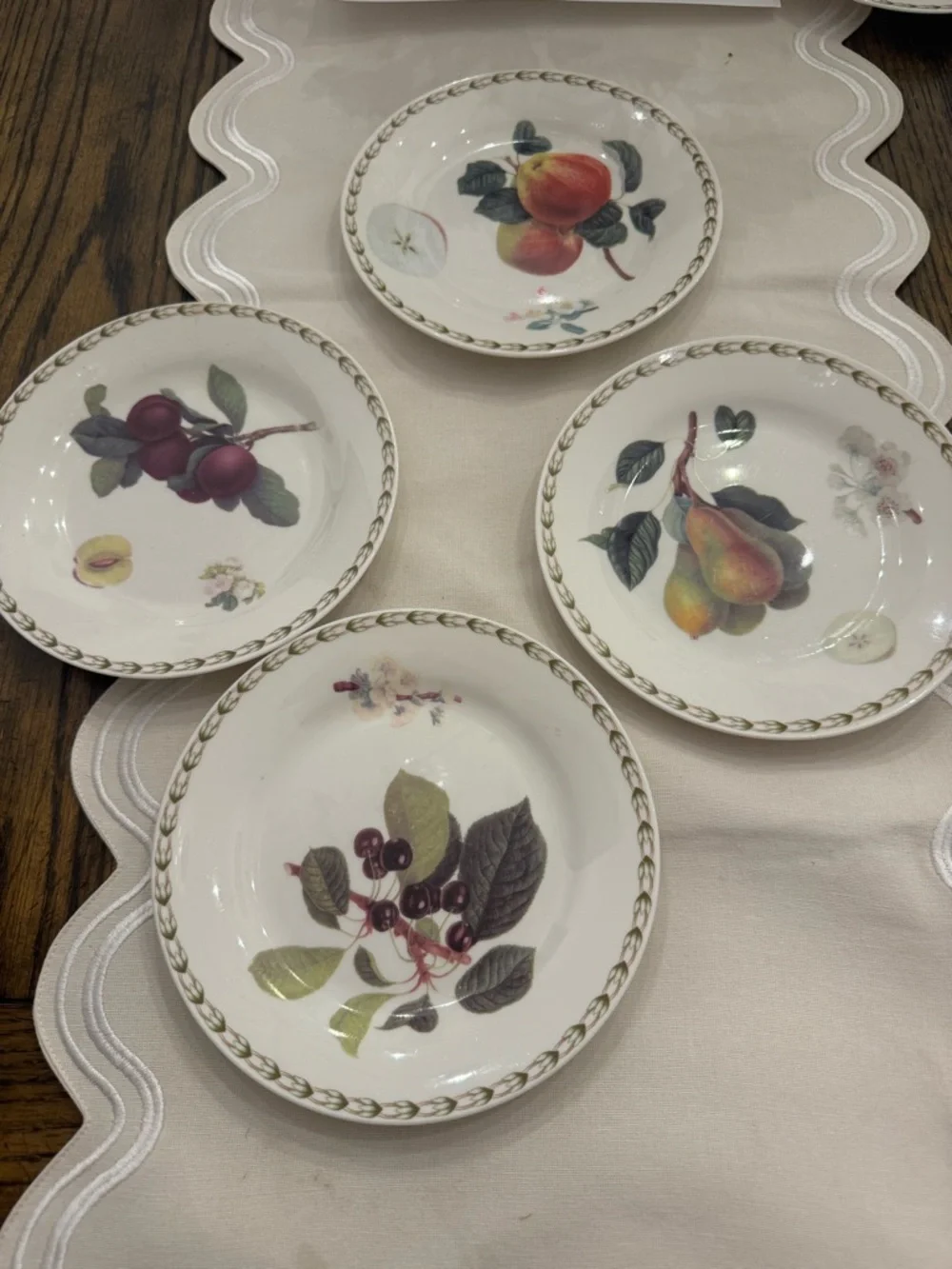 Queens Royal Horticultural Society Hookers Fruit Salad Plates (3) 8-3/8